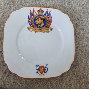 1939 Queen Elizabeth/ King George   commemorative  Plate